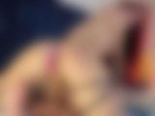 Live cam show with Hanna-Red - Bikini on Hubzter Live