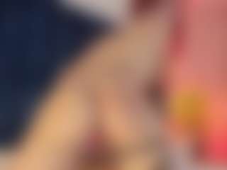 Live cam show with Hanna-Red - Young Adult on TeamSkeetLive