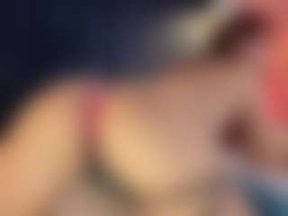 Live cam show with Hanna-Red - Handjob on Free Soda