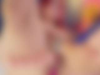 Live cam show with Hanna-Red - Deepthroat on Camsoda Late Night