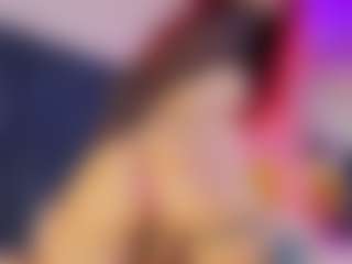 Hanna-Red's Live Sex Cam Show