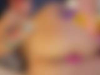 Live cam show with Hanna-Red - Toys on CamwithHer
