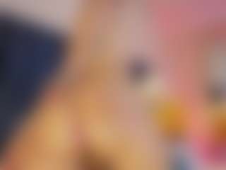 Live cam show with Hanna-Red - Latina Petite on Latina Girls | colombia