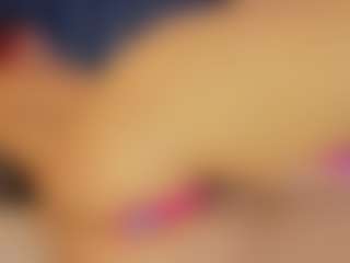 Live cam show with Hanna-Red - Athletic Small Tits on CamSextacy