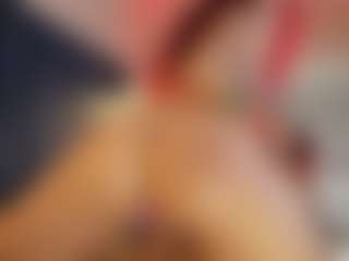 Live cam show with Hanna-Red - Striptease on Camsoda