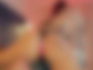 Live cam show with Hanna-Red - Ass Bouncing on AdultVida.com