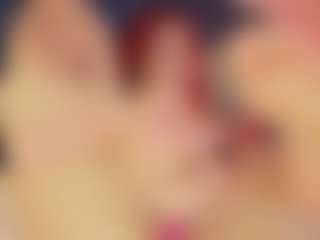 Live cam show with Hanna-Red - Skinny on Camsoda