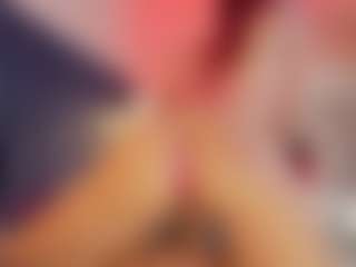 Hanna-Red's Live Sex Cam Show