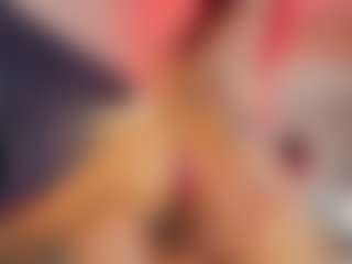 Hanna-Red's Live Sex Cam Show
