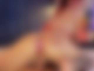 Hanna-Red's Live Sex Cam Show