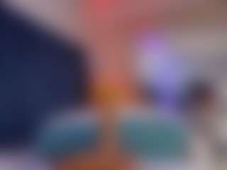 Hanna-Red's Live Sex Cam Show