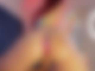 Hanna-Red's Live Sex Cam Show