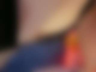 Live cam show with Hanna-Red - Twerk Young Adult on AdultVida.com