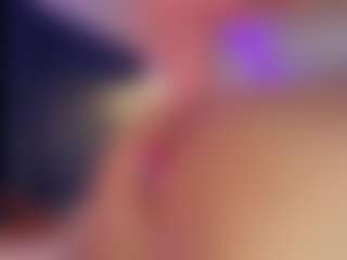 Hanna-Red's Live Sex Cam Show