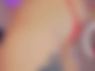 Live cam show with Hanna-Red - Small Tits on liverealitysex.com