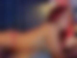 Live cam show with Hanna-Red - Shaved Pussy Teen (18+) on Dare Cams