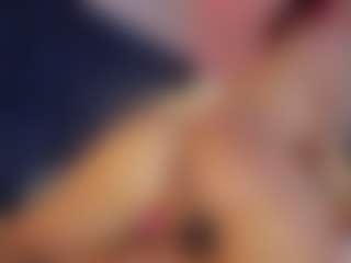 Hanna-Red's Live Sex Cam Show