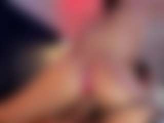 Hanna-Red's Live Sex Cam Show