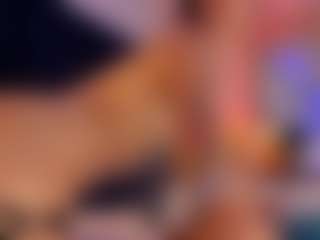 Hanna-Red's Live Sex Cam Show
