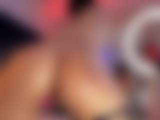 Hanna-Red's Live Sex Cam Show