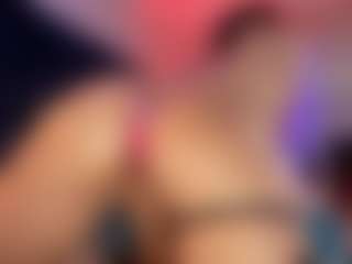 Live cam show with Hanna-Red - Petite on Soda Cam