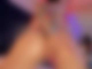Hanna-Red's Live Sex Cam Show