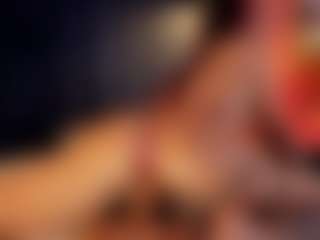 Hanna-Red's Live Sex Cam Show