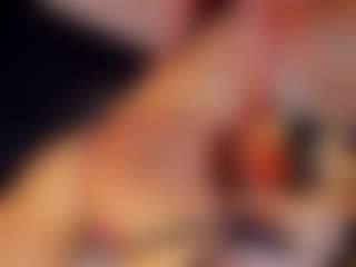Hanna-Red's Live Sex Cam Show