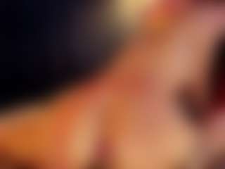 Hanna-Red's Live Sex Cam Show