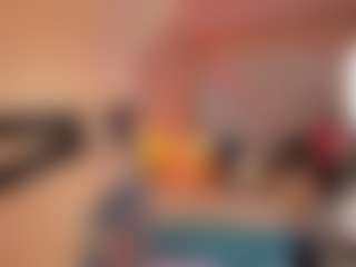 Hanna-Red's Live Sex Cam Show