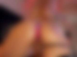 Hanna-Red's Live Sex Cam Show