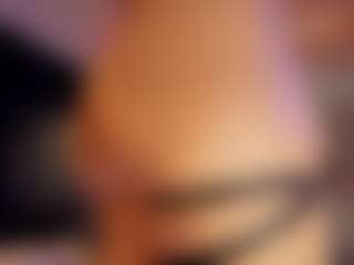 Hanna-Red's Live Sex Cam Show