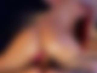 Hanna-Red's Live Sex Cam Show