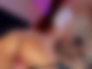 Hanna-Red's Live Sex Cam Show