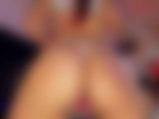Hanna-Red's Live Sex Cam Show