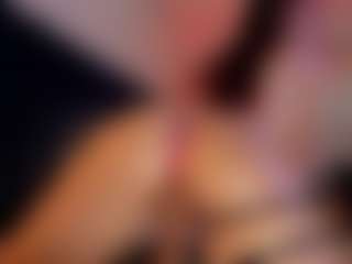 Live cam show with Hanna-Red - Red Hair Young Adult on Camsoda