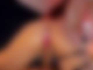 Hanna-Red's Live Sex Cam Show