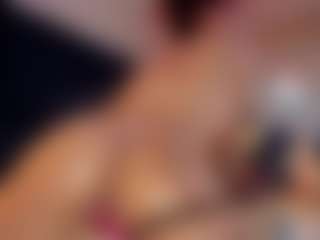 Live cam show with Hanna-Red - Latina on Camming Site | colombia