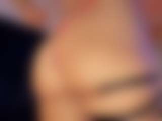 Hanna-Red's Live Sex Cam Show