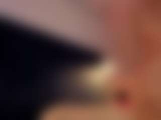 Hanna-Red's Live Sex Cam Show