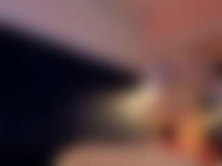 Hanna-Red's Live Sex Cam Show