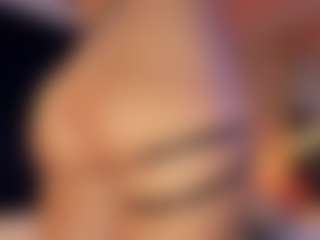 Hanna-Red's Live Sex Cam Show
