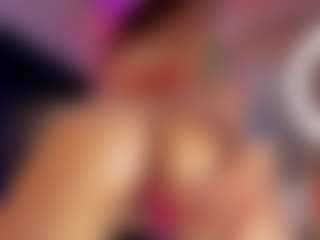 Hanna-Red's Live Sex Cam Show