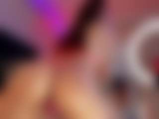 Hanna-Red's Live Sex Cam Show