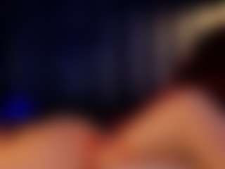 Hanna-Red's Live Sex Cam Show