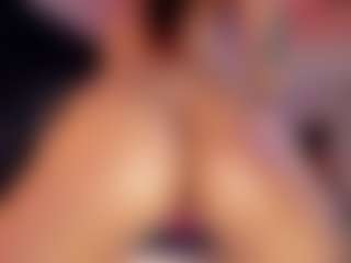 Hanna-Red's Live Sex Cam Show