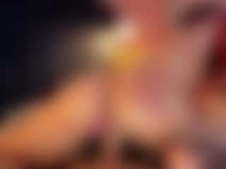 Hanna-Red's Live Sex Cam Show