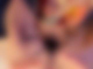 Hanna-Red's Live Sex Cam Show