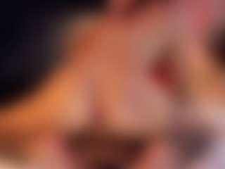 Hanna-Red's Live Sex Cam Show