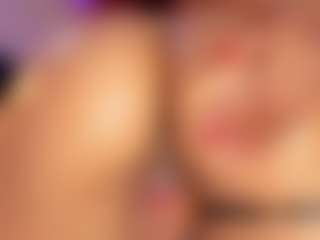 Hanna-Red's Live Sex Cam Show